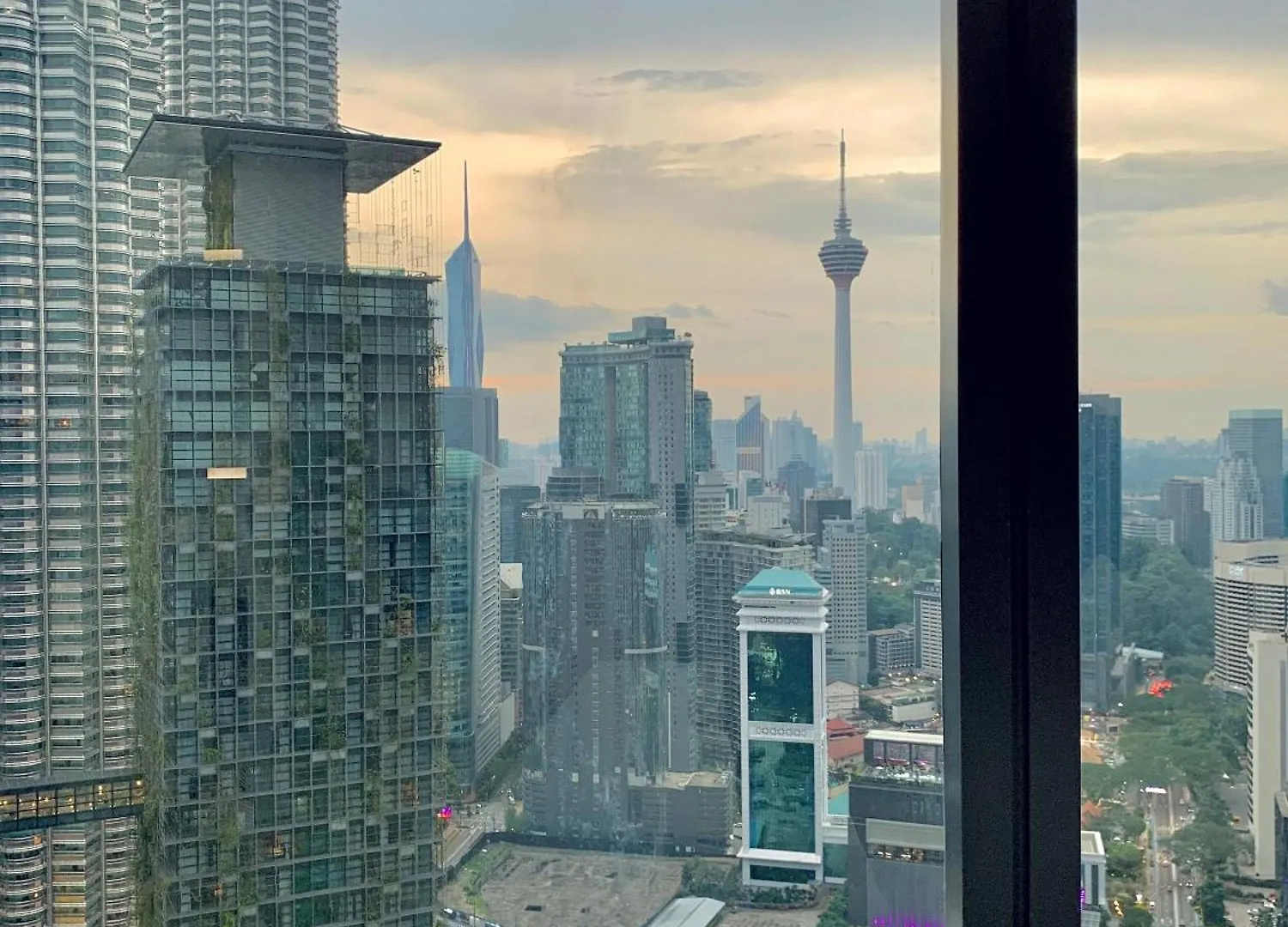 Well-Shaped Suites At Star Klcc Kuala Lumpur