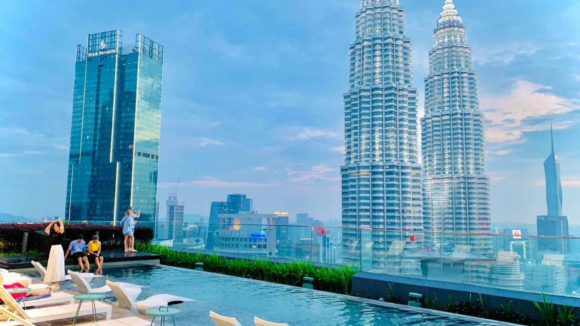 Well-Shaped Suites At Star Klcc Kuala Lumpur